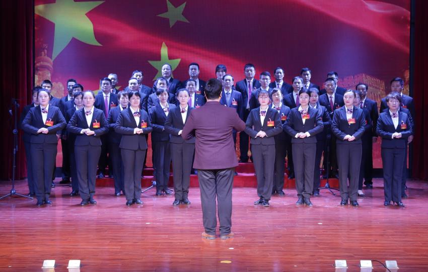 徐州开云官方注册实业集团2019年度工作动员大会---大合唱《团结就是力量》、《我爱你中国》